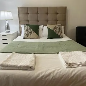 a-modern-cosy-flat-in-london-zone-2.brighton-hotels-england.com/